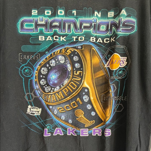 2001 Lakers Champions T-Shirt - Picture 2 of 8